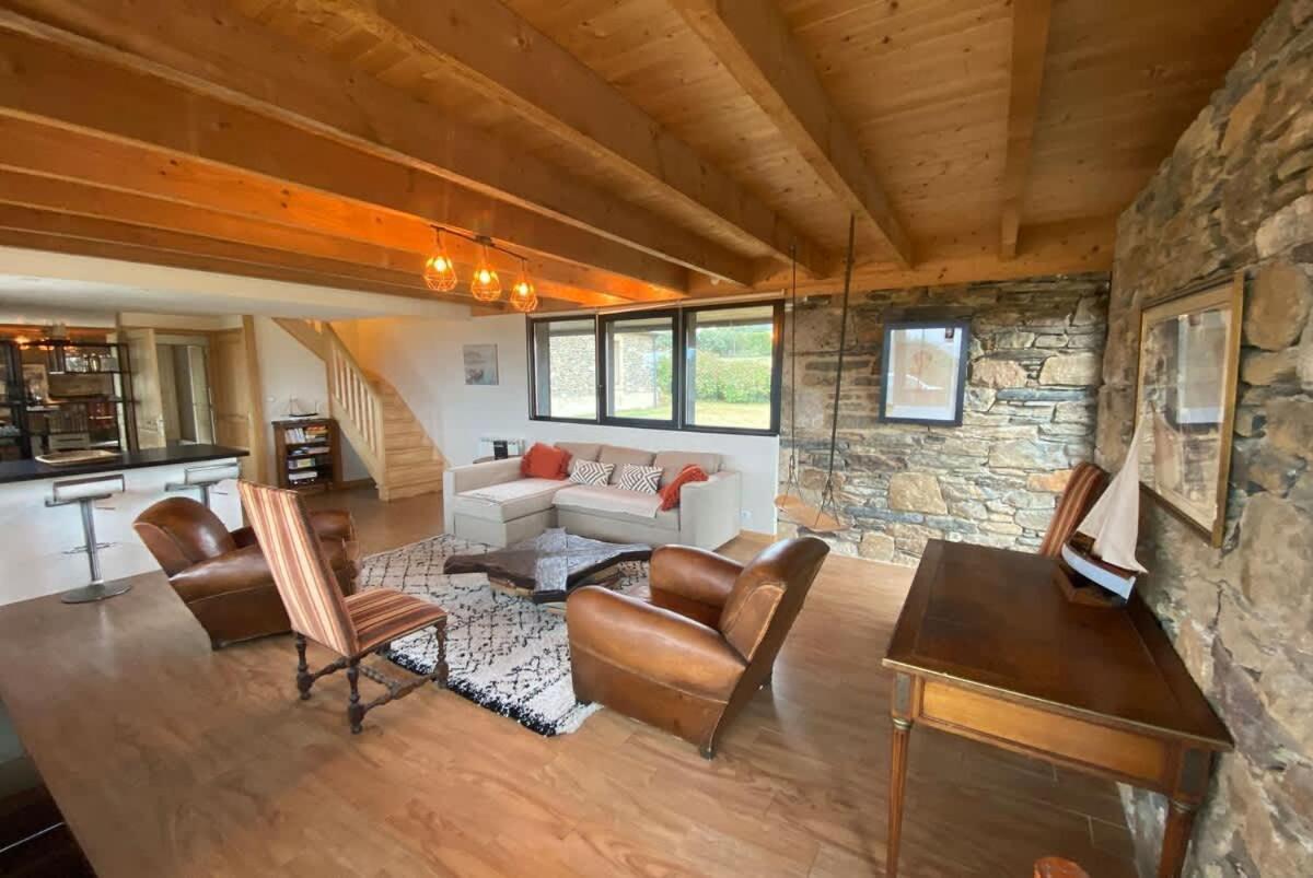 Large Farmhouse With Garden And Sea View For 8 People Locquenole エクステリア 写真