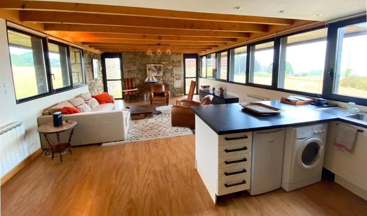 Large Farmhouse With Garden And Sea View For 8 People Locquenole エクステリア 写真